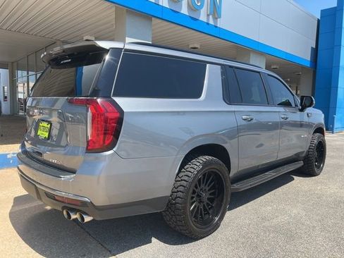 Used 2022 GMC Yukon XL AT4 w/ Max Trailering Package AWD/4WD image 8