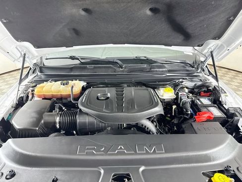 Used 2025 RAM 1500 Limited AWD/4WD image 31