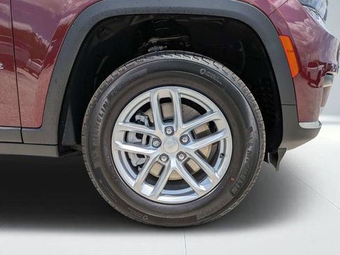 New 2026 Jeep Grand Cherokee L 2WD image 10