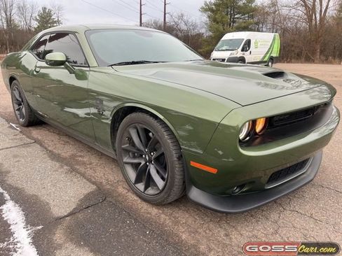 Used 2021 Dodge Challenger R/T w/ Performance Handling Group image 2