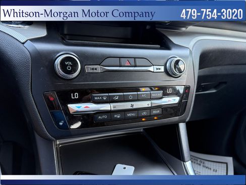 Used 2020 Ford Explorer XLT w/ Equipment Group 202A AWD/4WD image 27