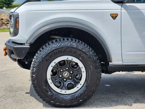 Used 2024 Ford Bronco Badlands AWD/4WD image 9