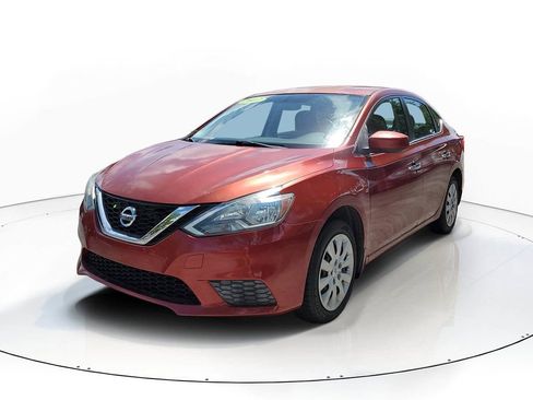 Used 2017 Nissan Sentra SV image 3