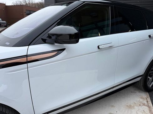 Used 2020 Land Rover Range Rover Evoque First Edition image 12