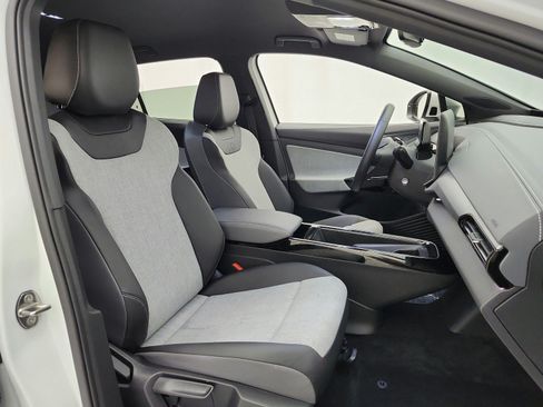 Used 2025 Volkswagen ID.4 Pro RWD image 19