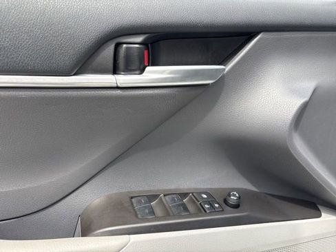 Used 2023 Toyota Camry LE FWD image 11