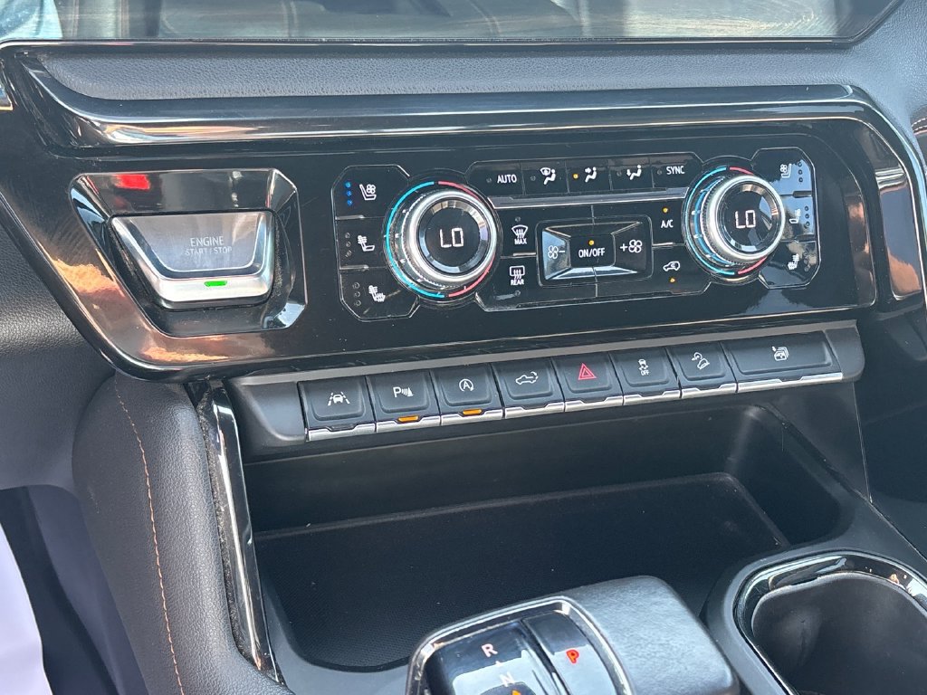 Used 2022 GMC Sierra 1500 AT4 w/ AT4 Premium Package AWD/4WD image 37