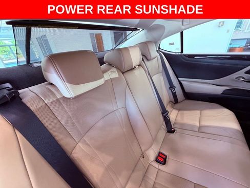 Certified 2021 Lexus ES 300h w/ Accessory Package FWD image 16