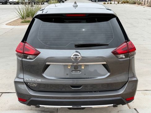 Used 2020 Nissan Rogue S FWD image 6