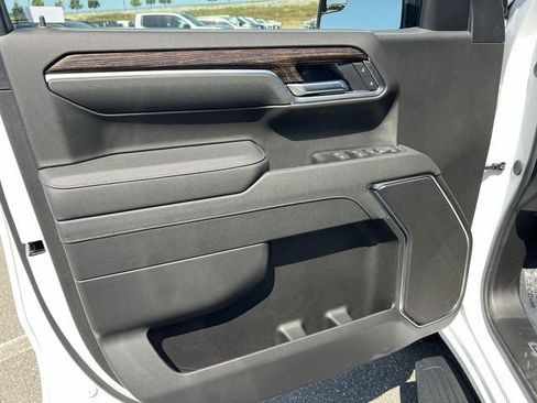 New 2026 GMC Sierra 1500 Elevation w/ LPO, Elevation Black Package RWD image 10