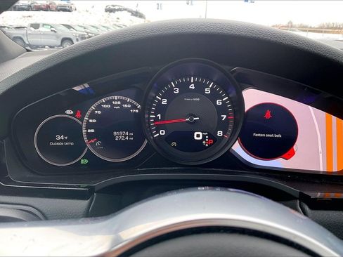 Used 2019 Porsche Cayenne image 16