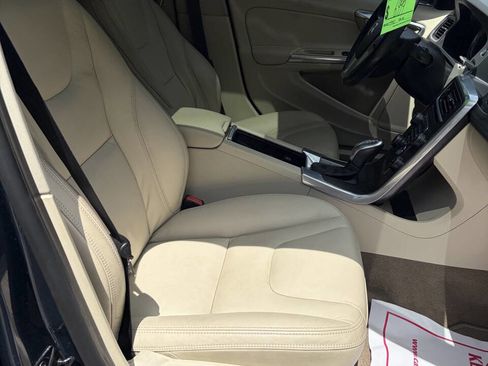 Used 2013 Volvo S60 T5 AWD/4WD image 10