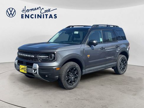 Used 2025 Ford Bronco Sport Badlands AWD/4WD image 1