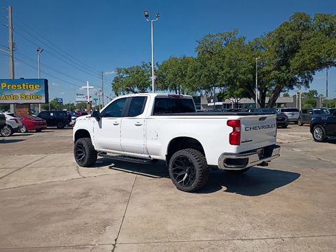 Used 2019 Chevrolet Silverado 1500 LT w/ Convenience Package RWD image 9