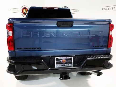 Used 2026 Chevrolet Silverado 2500 Custom w/ Custom Value Package image 30