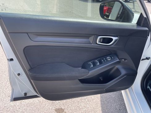 Used 2023 Honda Civic Sport image 5