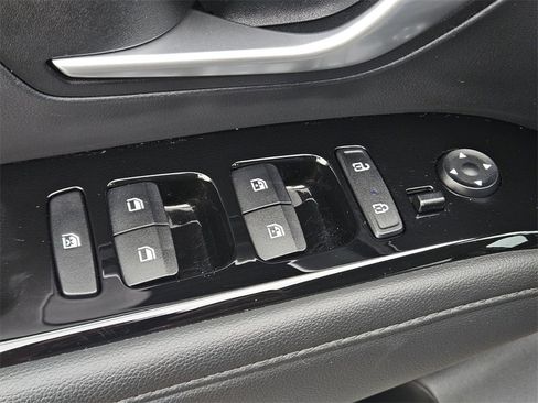 Used 2023 Hyundai Tucson Limited w/ Cargo Package image 17