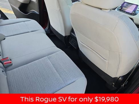 Used 2023 Nissan Rogue SV image 17