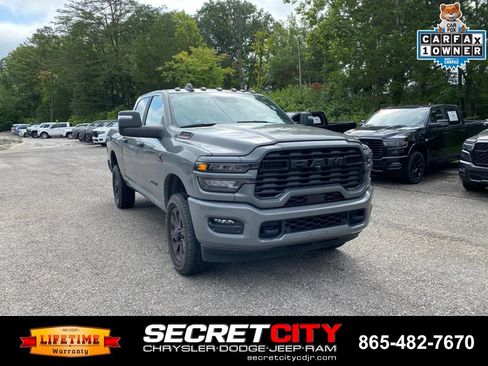 Used 2025 RAM 2500 Big Horn AWD/4WD image 3