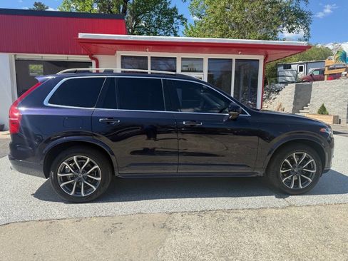 Used 2019 Volvo XC90 T5 Momentum w/ Protection Package Premier FWD image 13