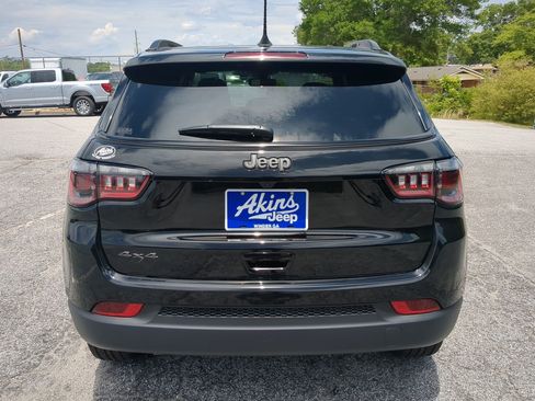 New 2026 Jeep Compass Latitude AWD/4WD image 4