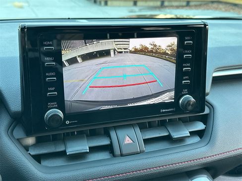 Used 2021 Toyota RAV4 SE image 29