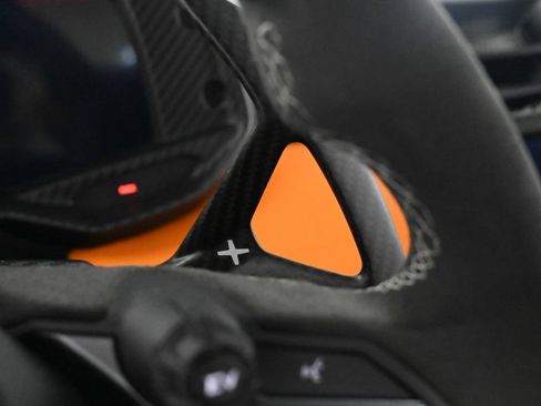 Used 2025 Lamborghini Revuelto AWD/4WD image 20