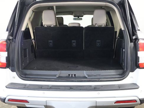 Used 2024 Ford Expedition Max XLT image 22