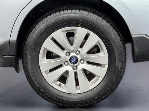 Used 2018 Subaru Outback 2.5i image 7