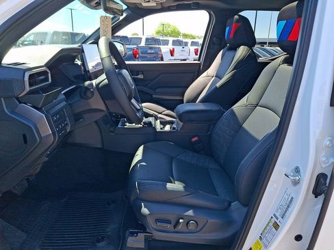 Used 2026 Toyota Tacoma TRD Off-Road w/ TRD Off Road Premium Package AWD/4WD image 14