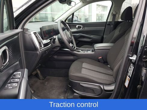 Used 2024 Kia Sorento LX image 15