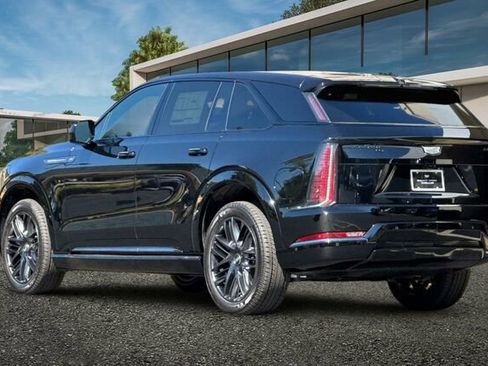 New 2025 Cadillac Escalade IQ Sport 1 w/ LPO, ONYX Package image 6