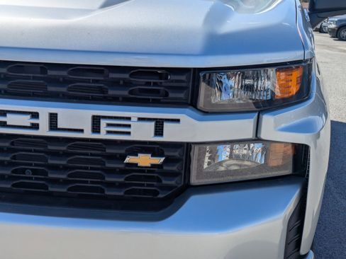 Used 2020 Chevrolet Silverado 1500 Custom w/ Custom Value Package RWD image 10