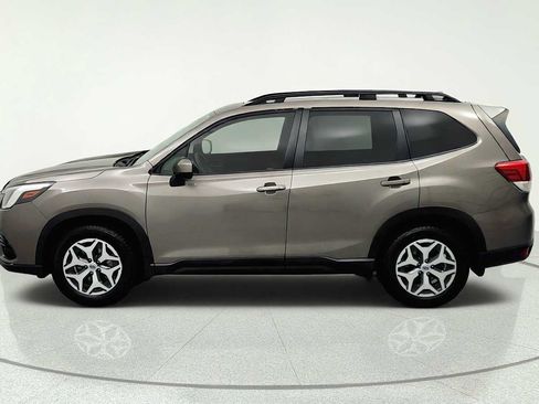 Certified 2023 Subaru Forester Premium AWD/4WD image 5
