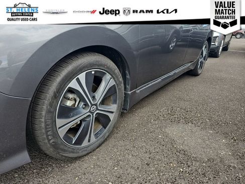 Used 2022 Nissan Leaf SV FWD image 10