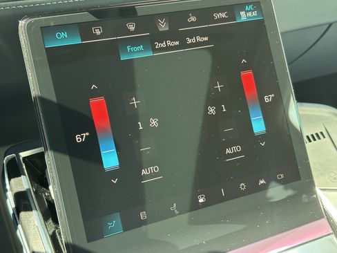 Certified 2025 Cadillac Escalade IQ Luxury 2 w/ LPO, Premium Carpet Package AWD/4WD image 26