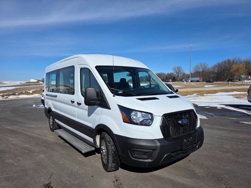 Used 2023 Ford Transit 350 XL image 8