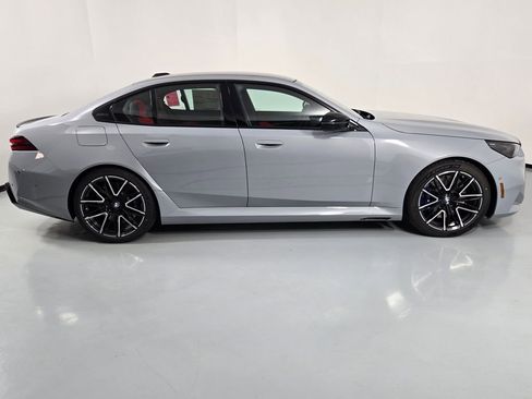 New 2026 BMW M5 w/ Executive Package image 6