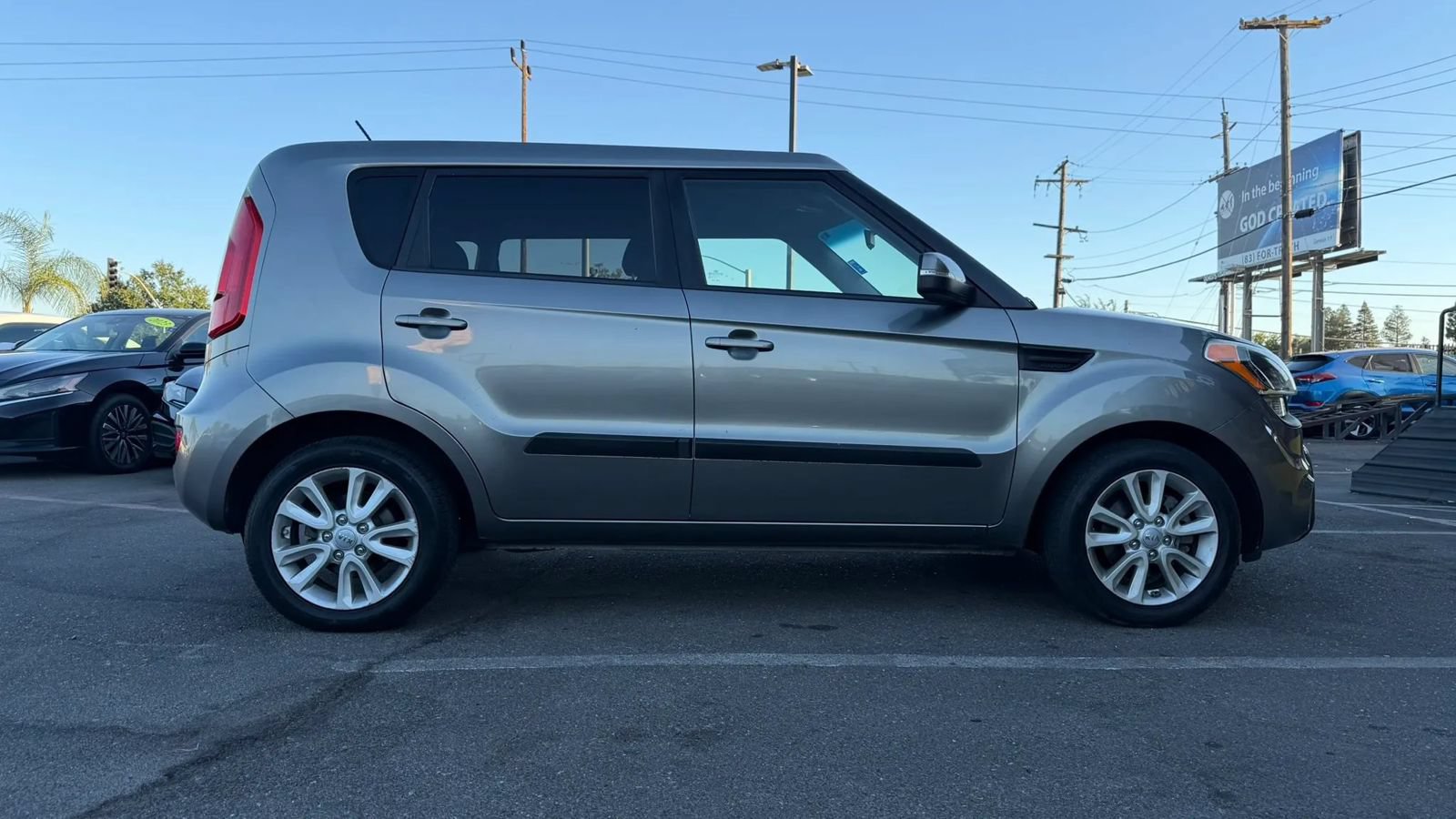 Used 2012 Kia Soul + FWD image 4