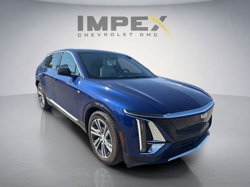 Used 2024 Cadillac Lyriq Luxury RWD image 5