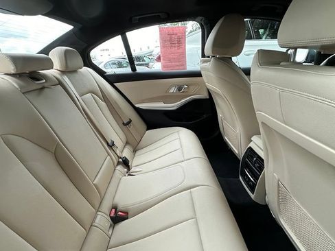 Used 2020 BMW 330i Sedan w/ Convenience Package RWD image 7