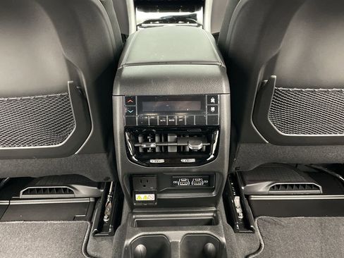 New 2025 Jeep Grand Cherokee L Altitude image 32