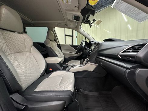 Used 2023 Subaru Forester Premium AWD/4WD image 19