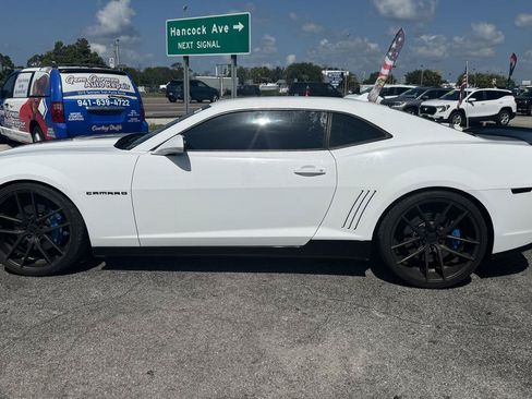 Used 2014 Chevrolet Camaro SS w/ RS Package RWD image 4