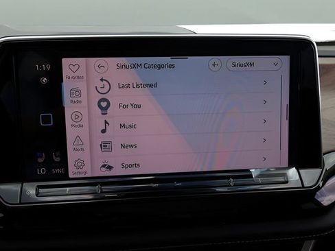 Certified 2026 Volkswagen Atlas SE FWD image 22