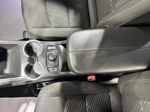 Used 2019 GMC Terrain SLE w/ Driver Convenience Package image 11