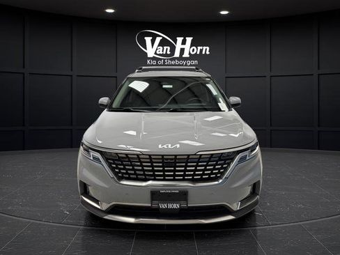 Used 2024 Kia Carnival SX Prestige image 12