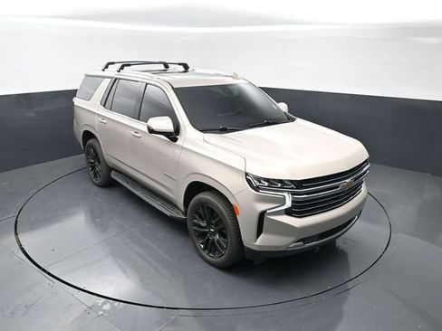 Used 2022 Chevrolet Tahoe LT w/ LT Signature Package AWD/4WD image 19