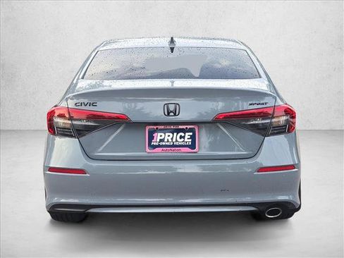Used 2022 Honda Civic Sport image 7