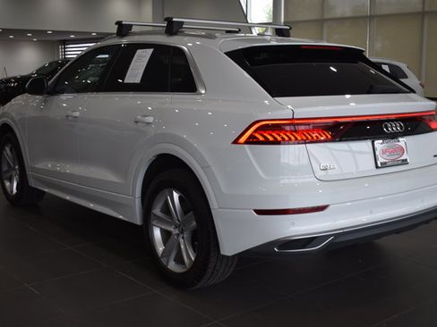 Used 2019 Audi Q8 Premium w/ Convenience Package AWD/4WD image 8